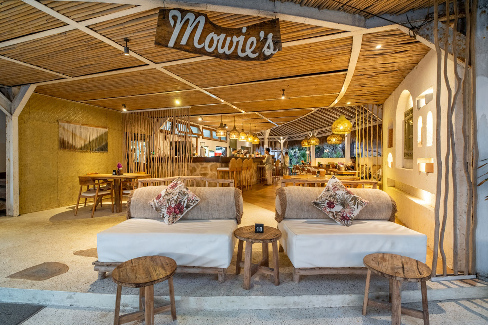 Mowies Gili Air Restaurant