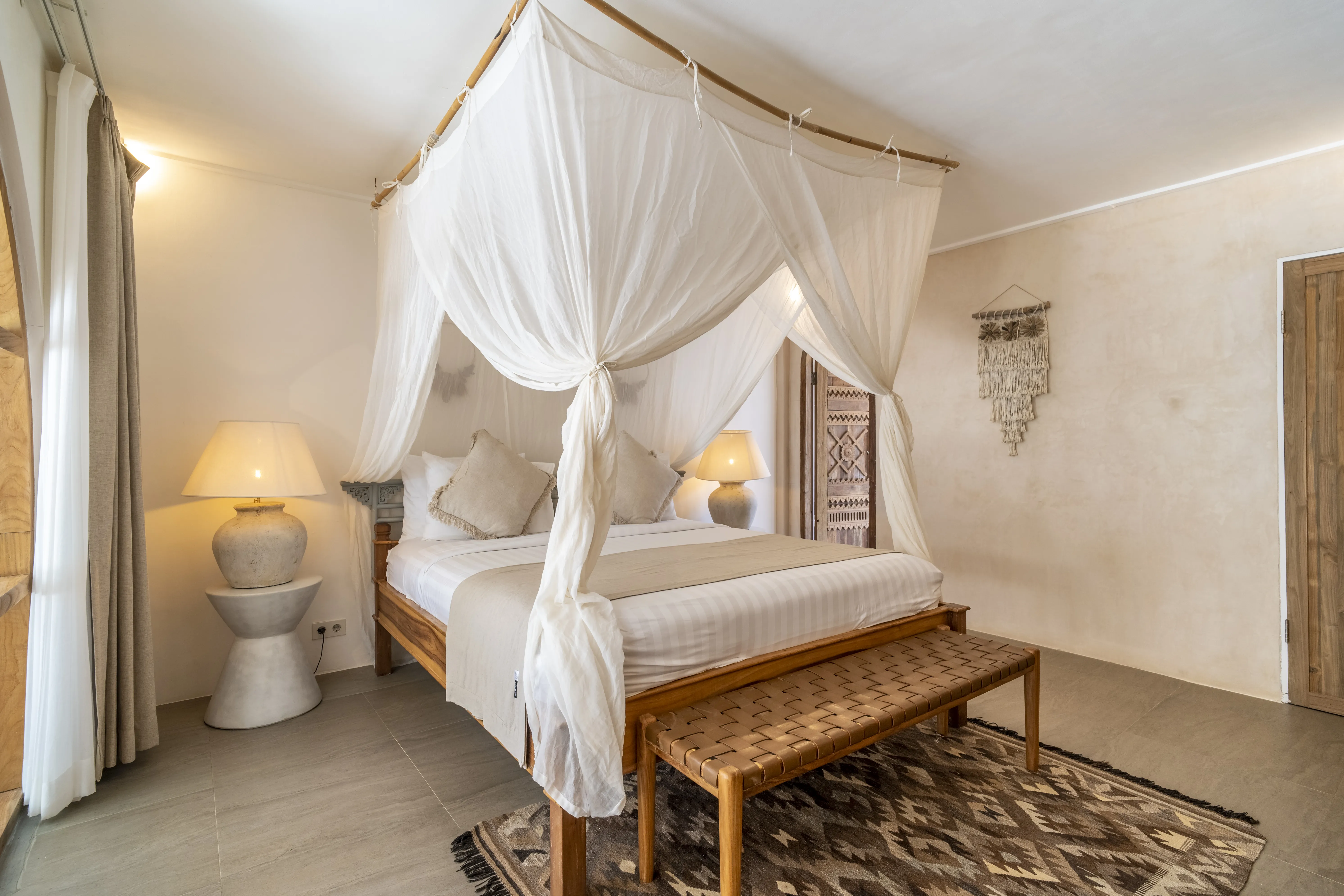 Superior Bungalow interior